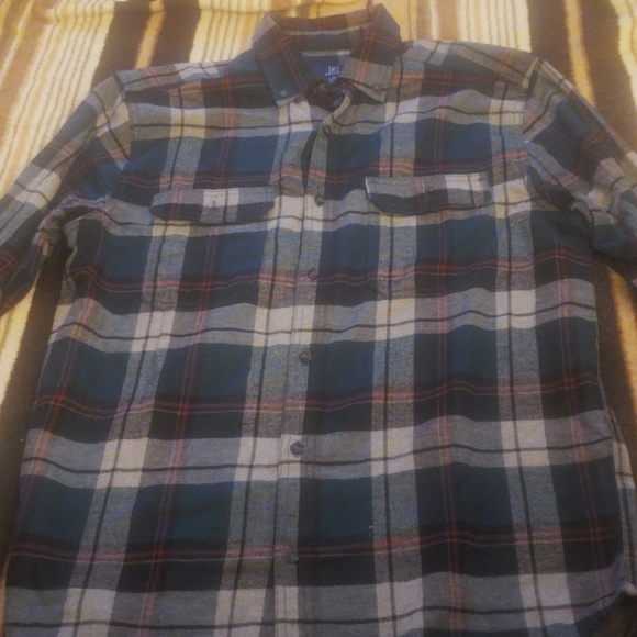 Mens George Button Shirt. Size Medium. - Picture 2 of 10